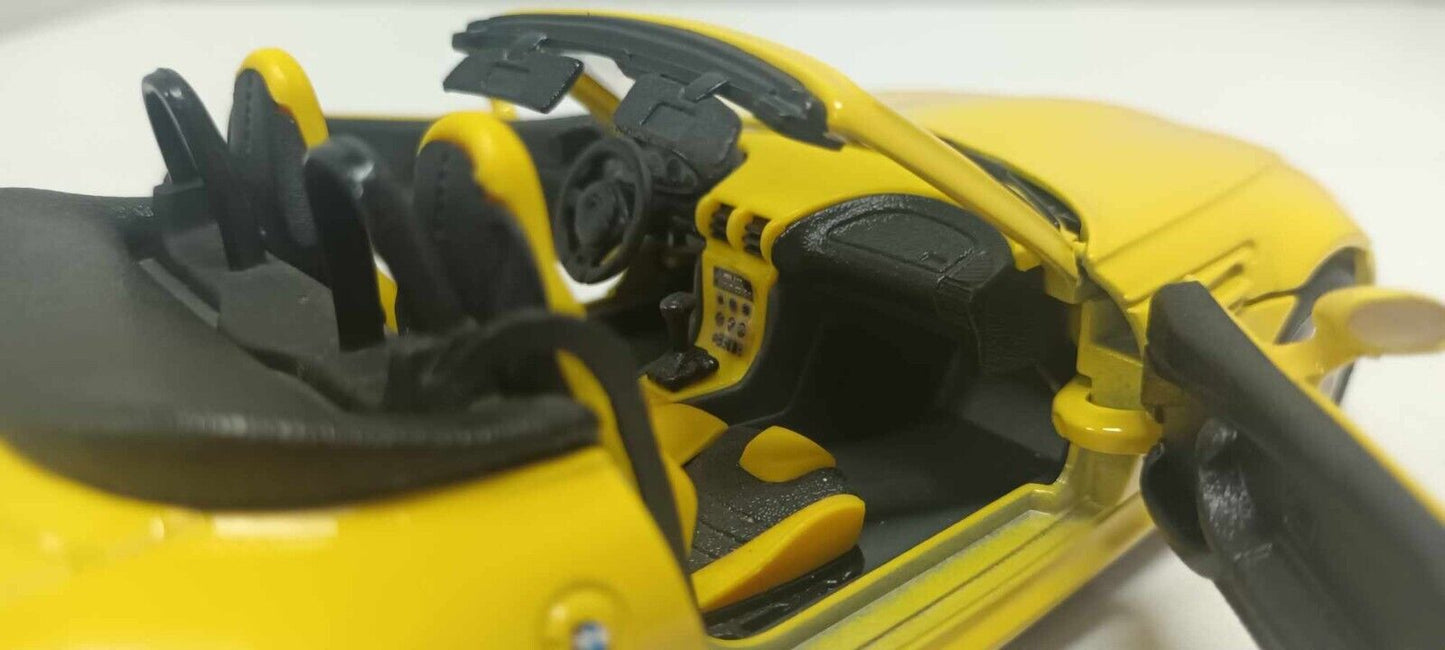 BMW Z3 M Roadster 1996 Giallo Yellow Burago Made In Italy 1:24 Usato 1/24
