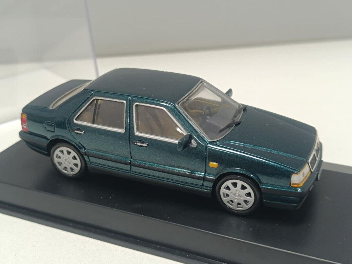 Lancia Thema Turbo i.e. 1988 Verde Met Edison Serie Oro 1:43  Usato + Box