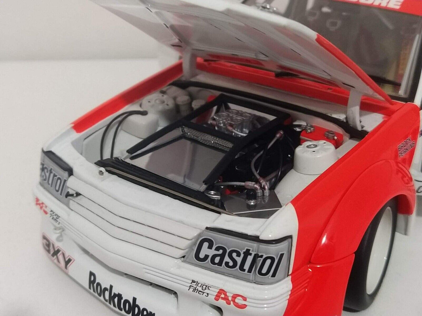 HDT VK commodore Sandown Winner 1984 - Biante 1:18 GM Shop