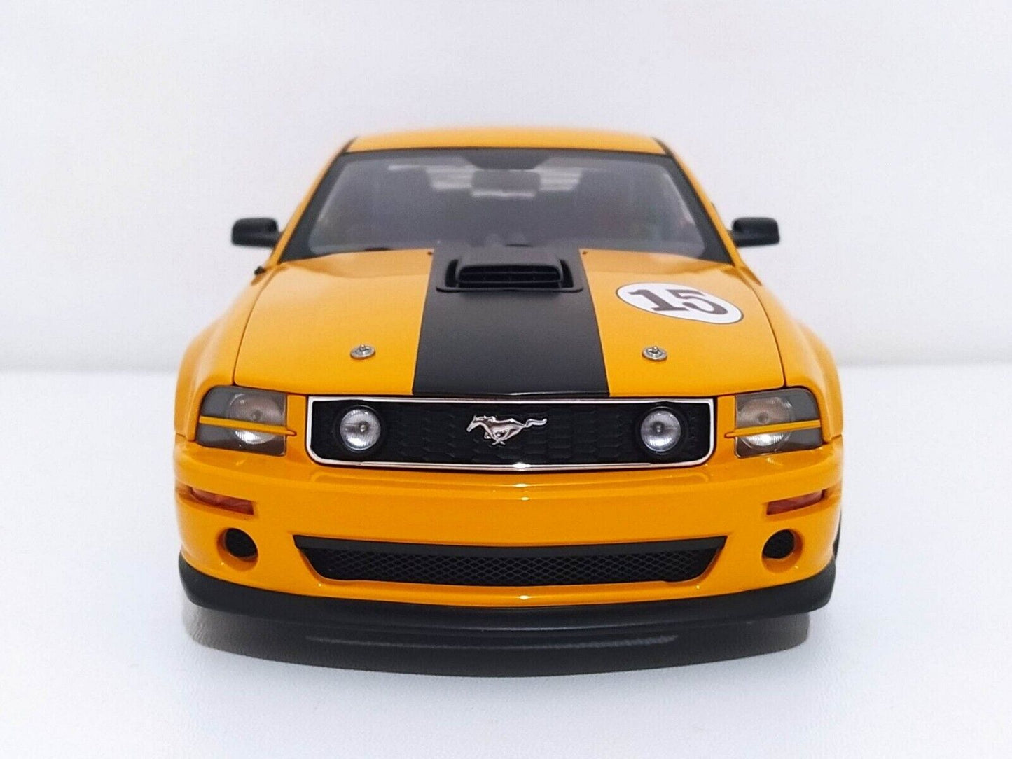 Saleen Mustang Parnelli Jones #15 2007 - Autoart 1:18
