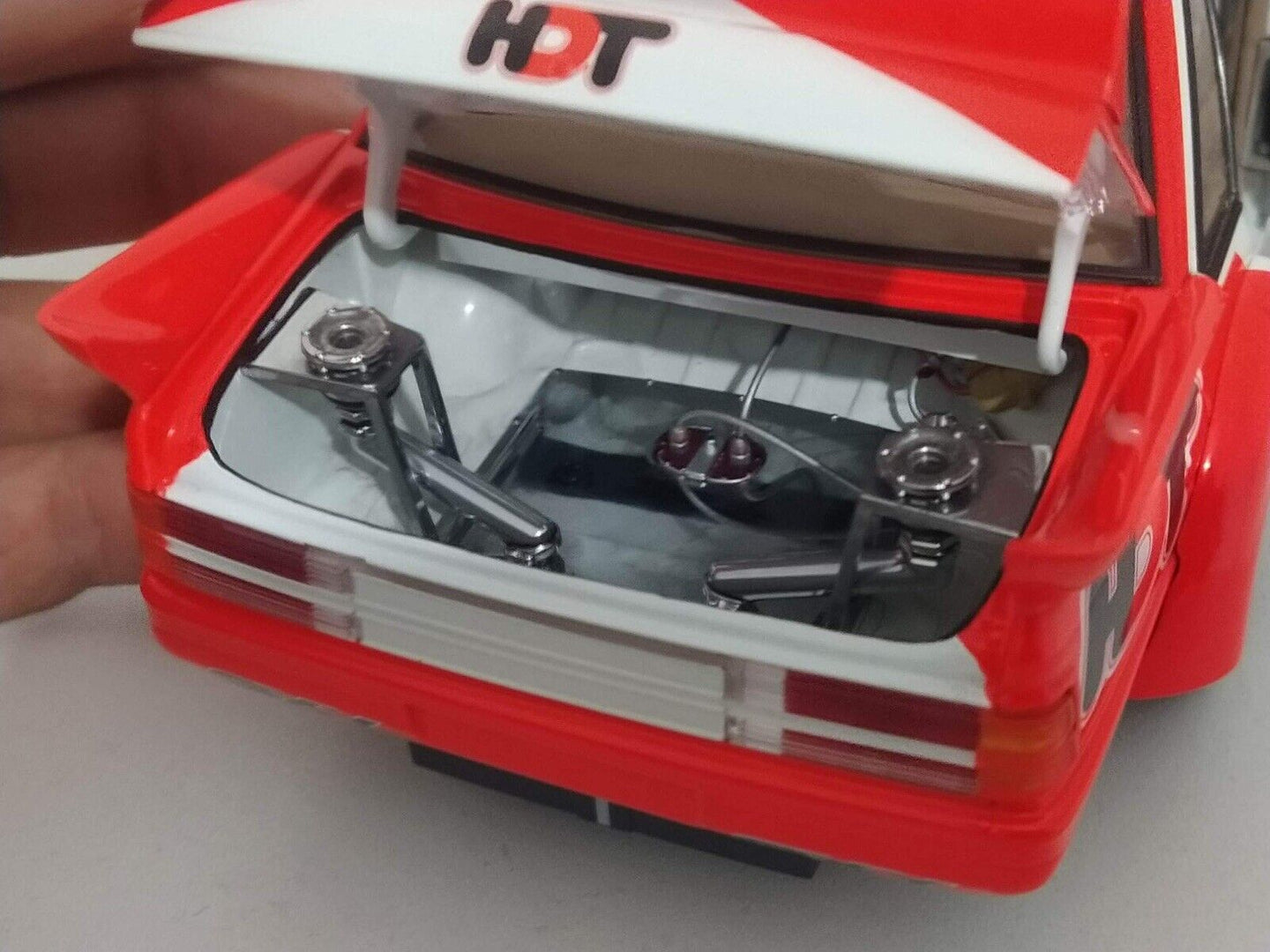 HDT VK commodore Sandown Winner 1984 - Biante 1:18 GM Shop