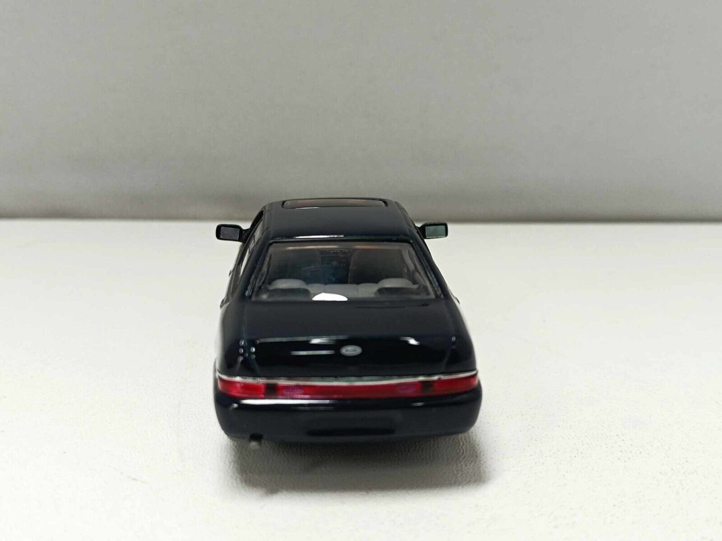 Ford Scorpio Saloon 1995 Blue Navy - Minichamps 1:43 Usato Teca
