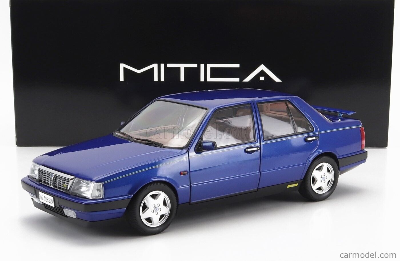 Lancia Thema 8.32 Ferrari 1S 1986 Blue Met Blu Mitica 1:18 Nuovo 1/18