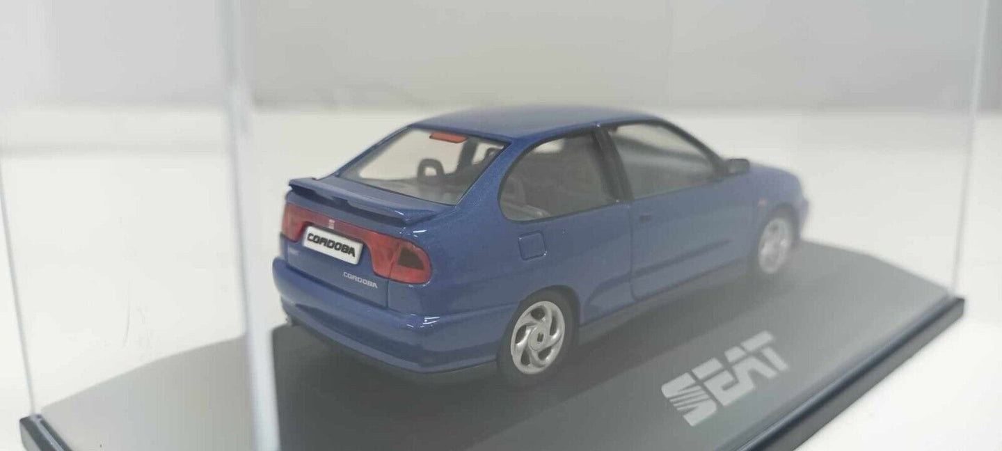 Seat Cordoba SX 1999 Herpa Seat Collection 1:43 Blu Metallizzato Usato + Teca