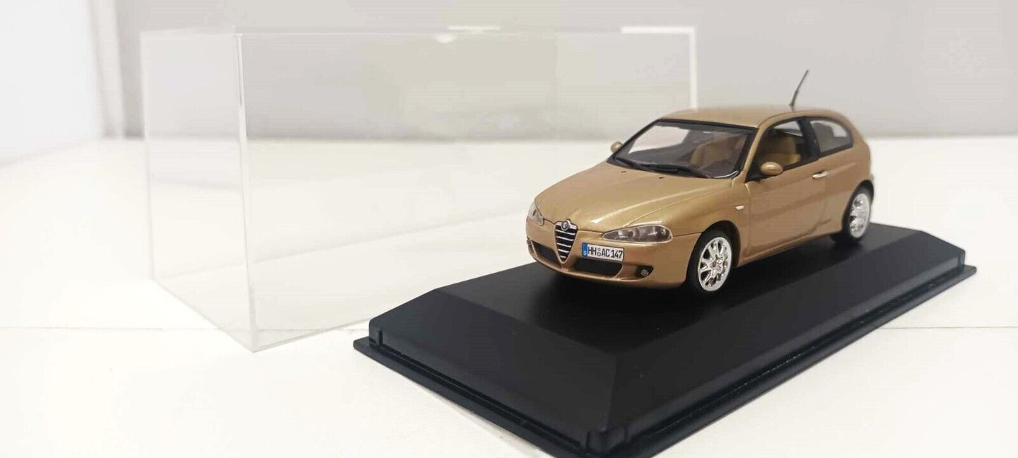Alfa Romeo 147 Restyling 2 Serie 2005 Gold Luci Di Amalfi Minichamps 1:43 Teca