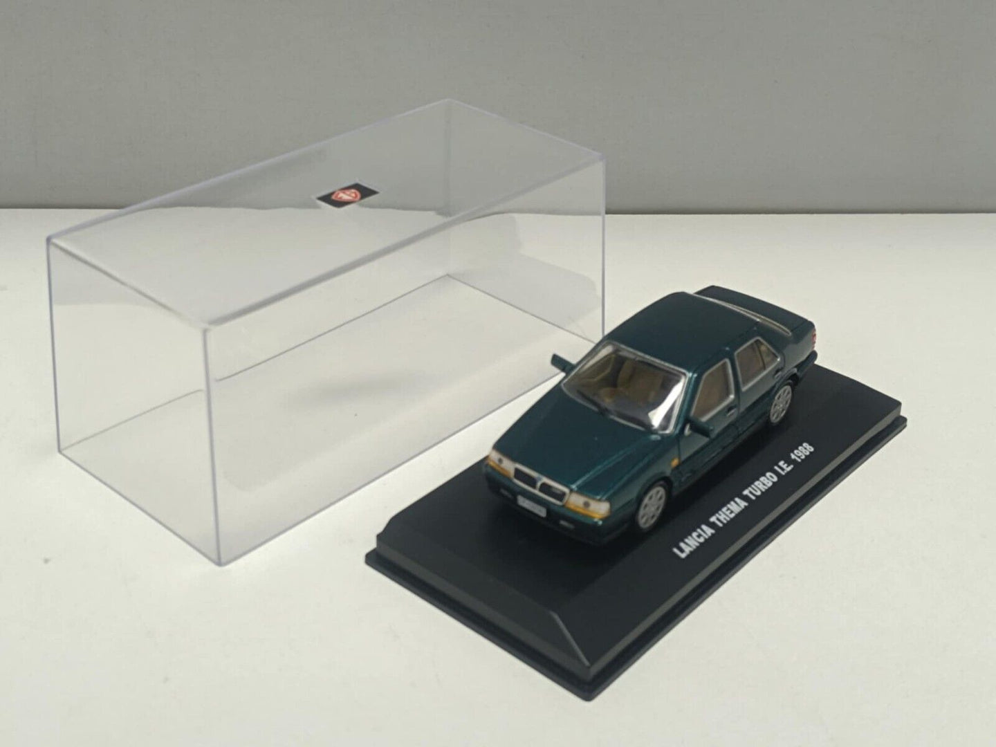 Lancia Thema Turbo i.e. 1988 Verde Met Edison Serie Oro 1:43  Usato + Box