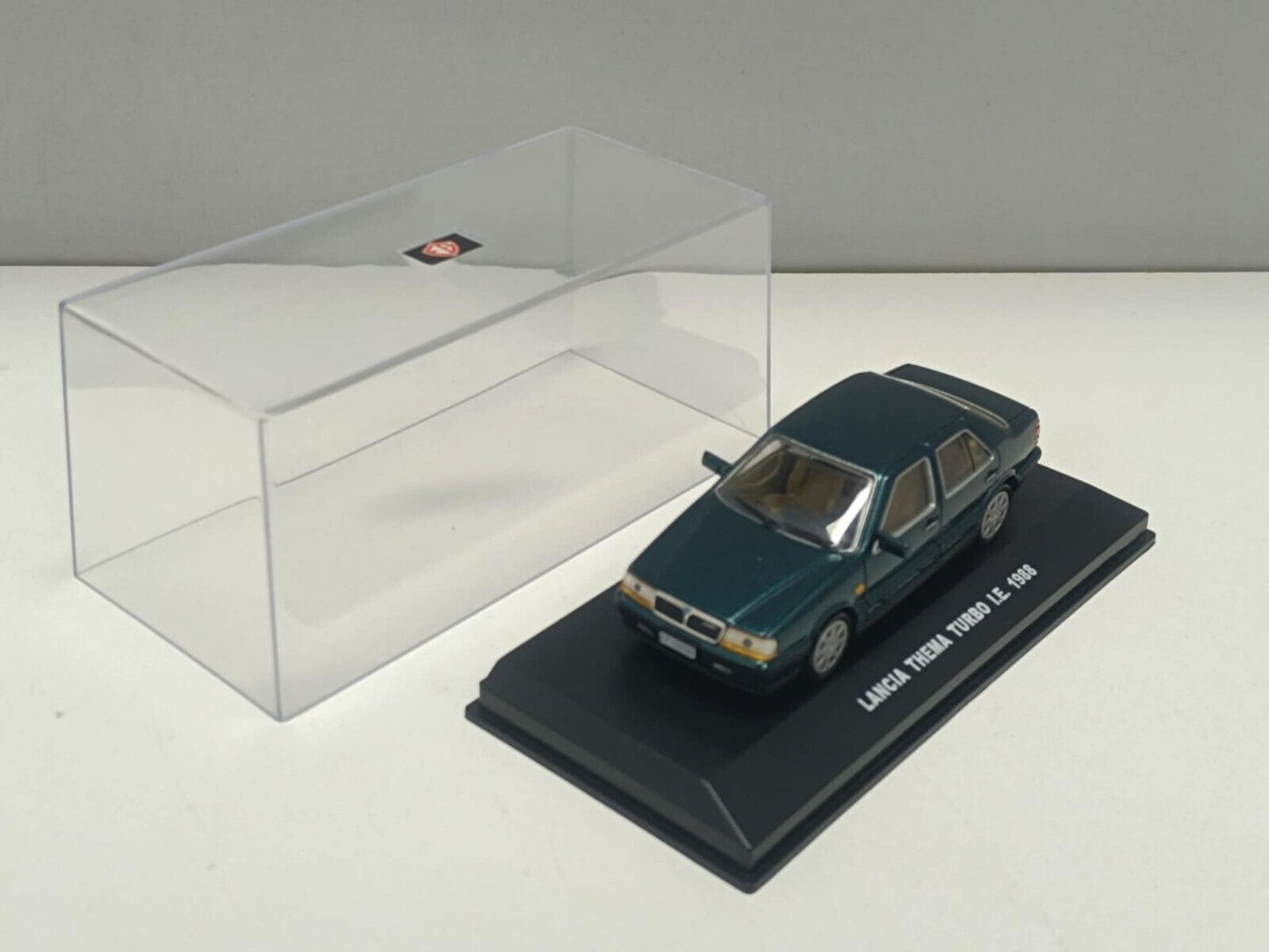 Lancia Thema Turbo i.e. 1988 Verde Met Edison Serie Oro 1:43  Usato + Box