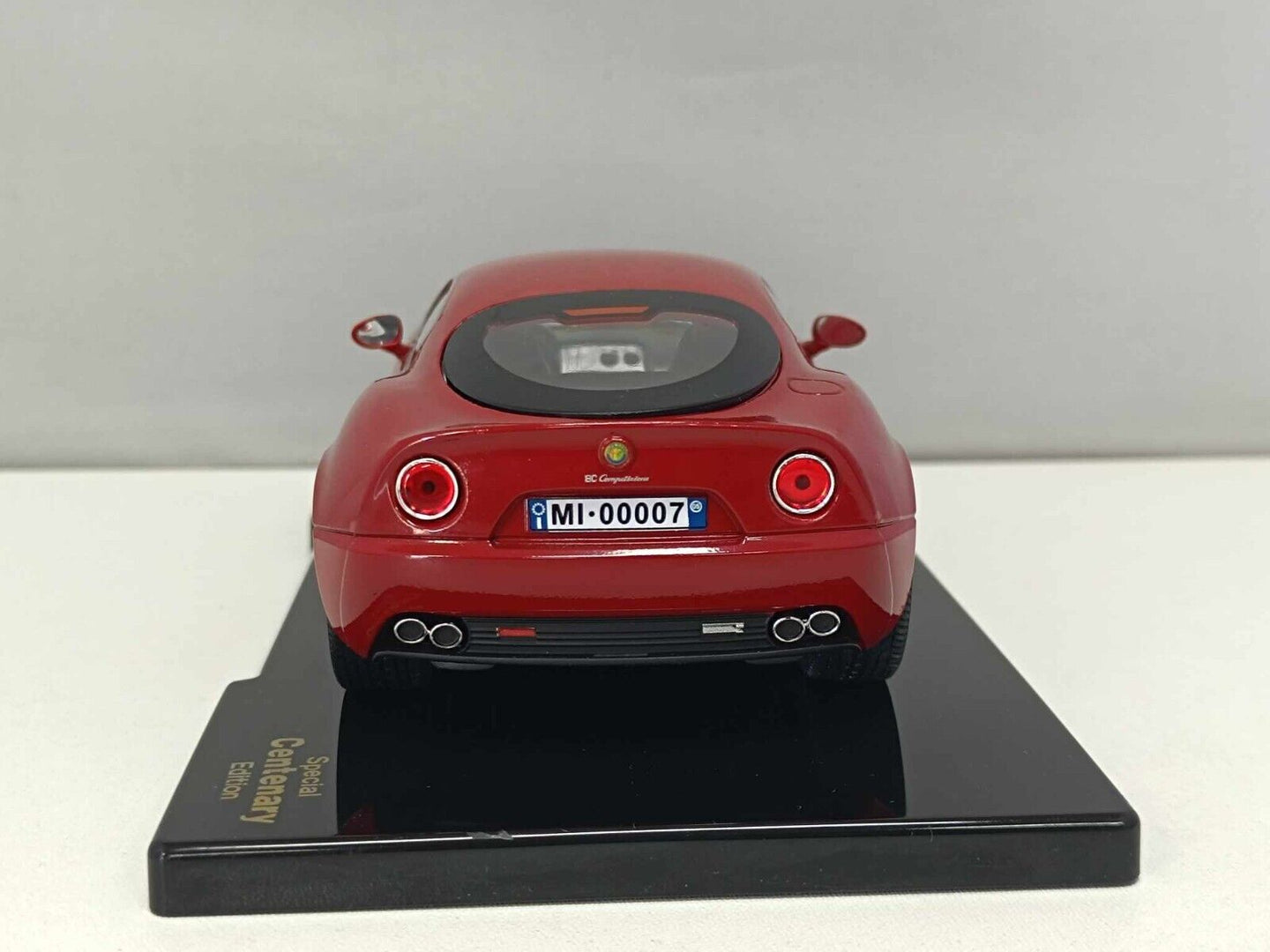 Alfa Romeo 8c Competizione Coupé 2008 Edicola Centenario 1:24 Usato + Teca