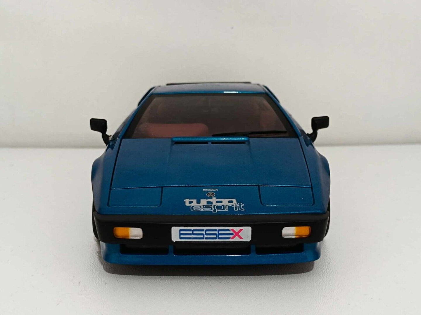 Lotus Esprit Turbo Essex Blue RHD - Autoart 1:18 GM Shop 