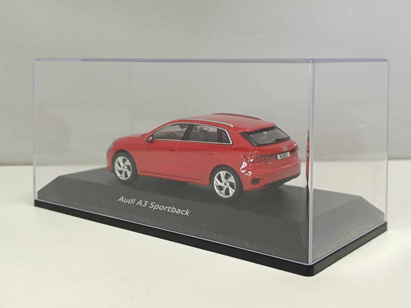 Audi A3 Sportback 4th 2020 - I-Scale 1:43 Rosso Usato