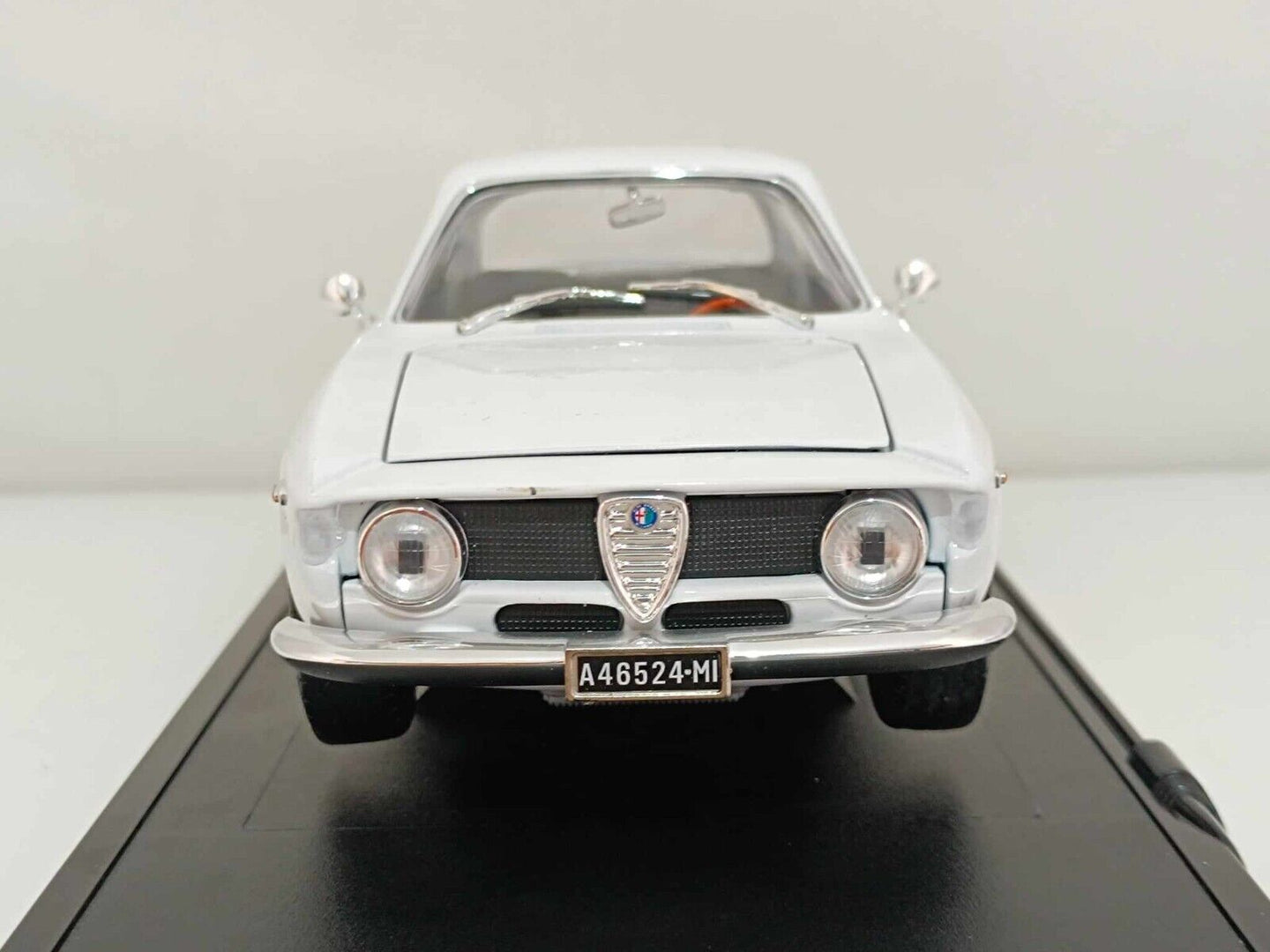 Alfa Romeo Giulia Sprint GTA 1965 - Road Signature 1:18 Very Rare Bianco GM Shop
