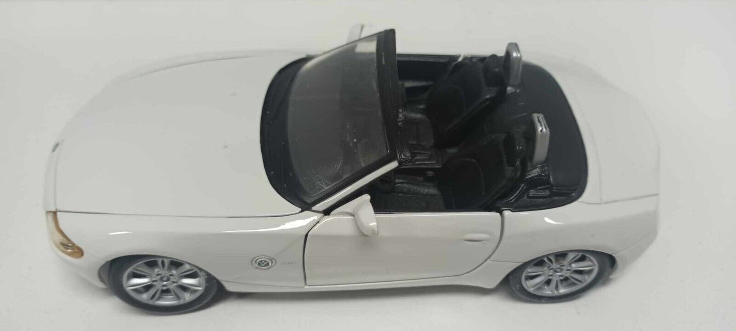 BMW Z4 Spider 2003 White Bianco Burago 1:24 Usato 1/24