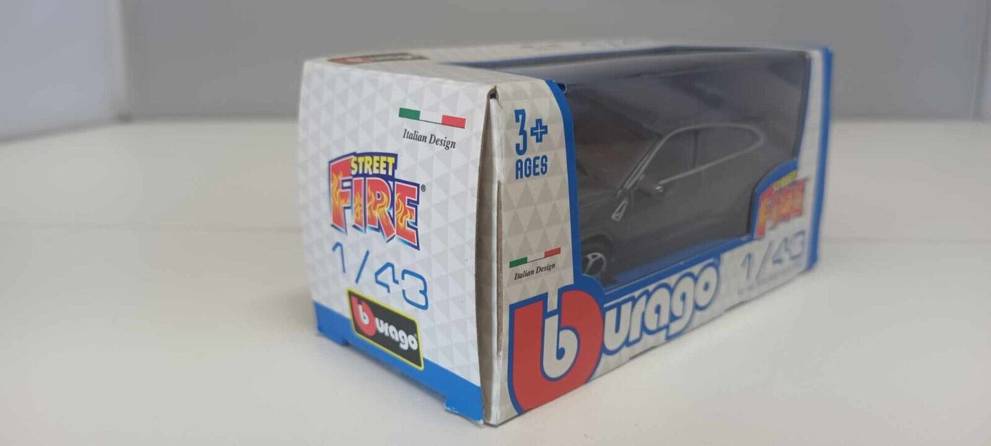 Lamborghini Urus Grey Grigio Metallizzato Burago Bburago Street Fire 1:43 Usato