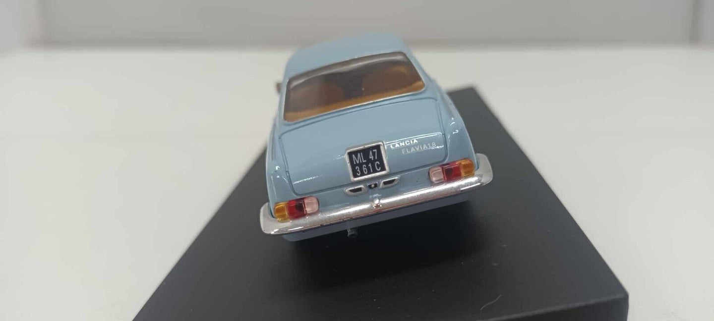 Lancia Flavia Coupé 1961 Azzurro Edicola Deagostini 1:43 Usato + Teca + Basetta