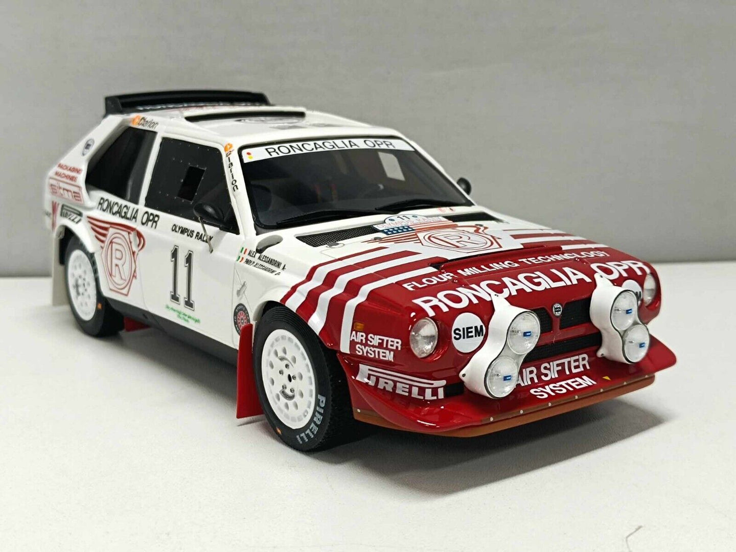 Lancia Delta S4 GR.B Olympus Rally 1986 - Ottomobile 1:18 Nuovo Limited