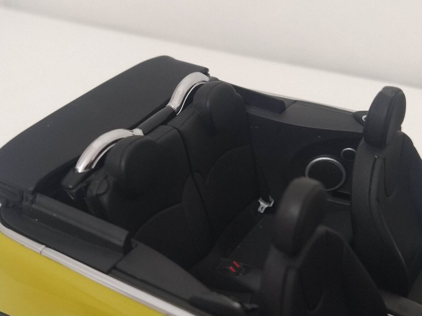 Mini Cooper Convertible 2009 - Kyosho 1:18 GM Shop