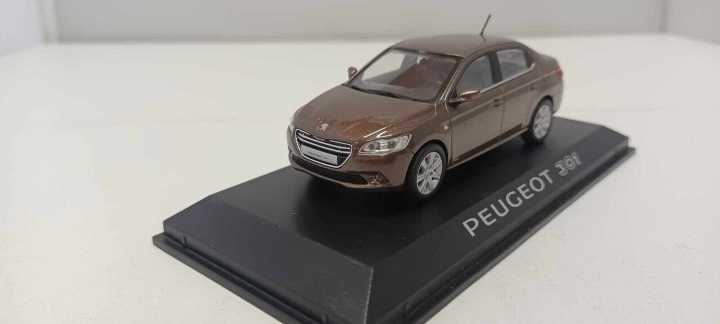 Peugeot 301 4 p 2012 Brown - Norev 1:43 Usato + Teca + Box