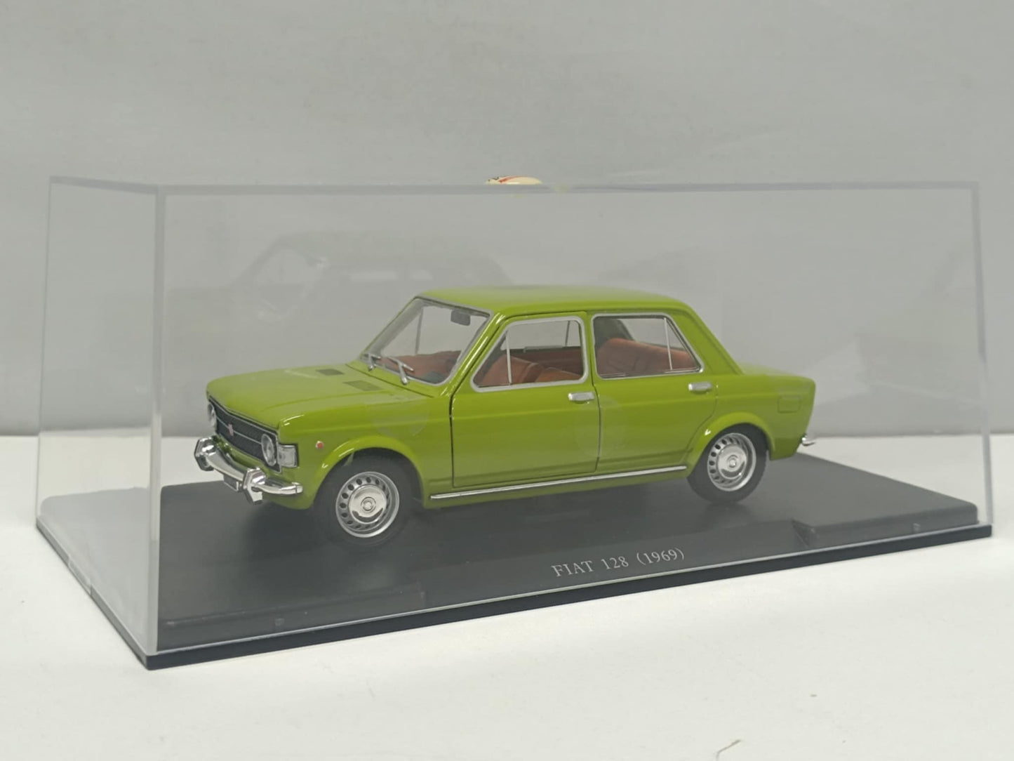 Fiat 128 Berlina Verde 1969 - Edicola Leo Models 1:24 Usato + Teca Rare