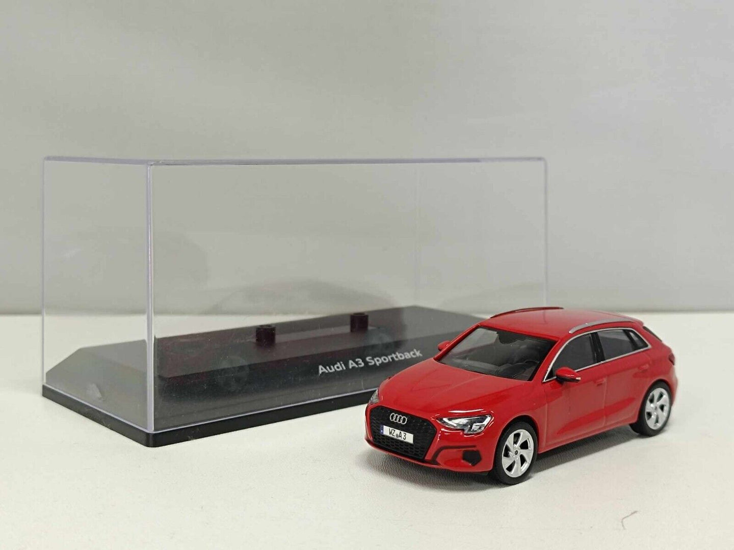 Audi A3 Sportback 4th 2020 - I-Scale 1:43 Rosso Usato