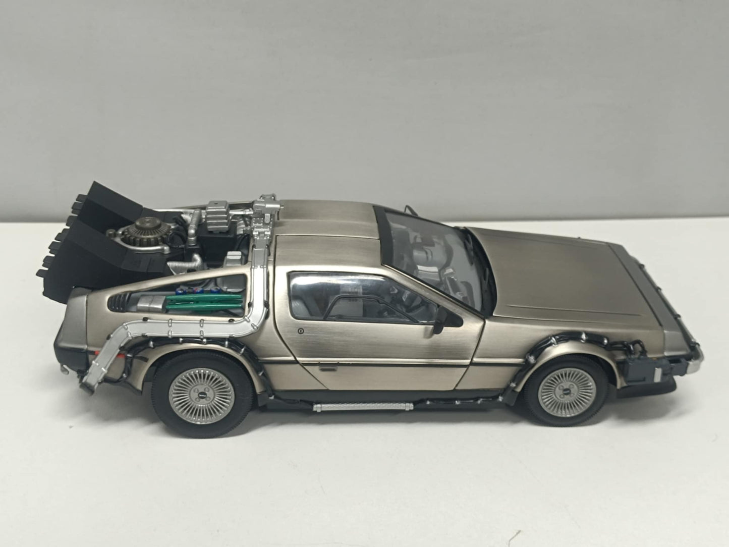 De Lorean Ritorno Al Futuro Back To The Future Sun Star 1:18 Usato