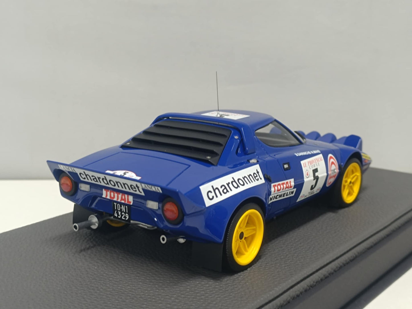 Lancia Stratos HF 1976 Tour De France Rally Winner Top Marques 1:18 Nuovo