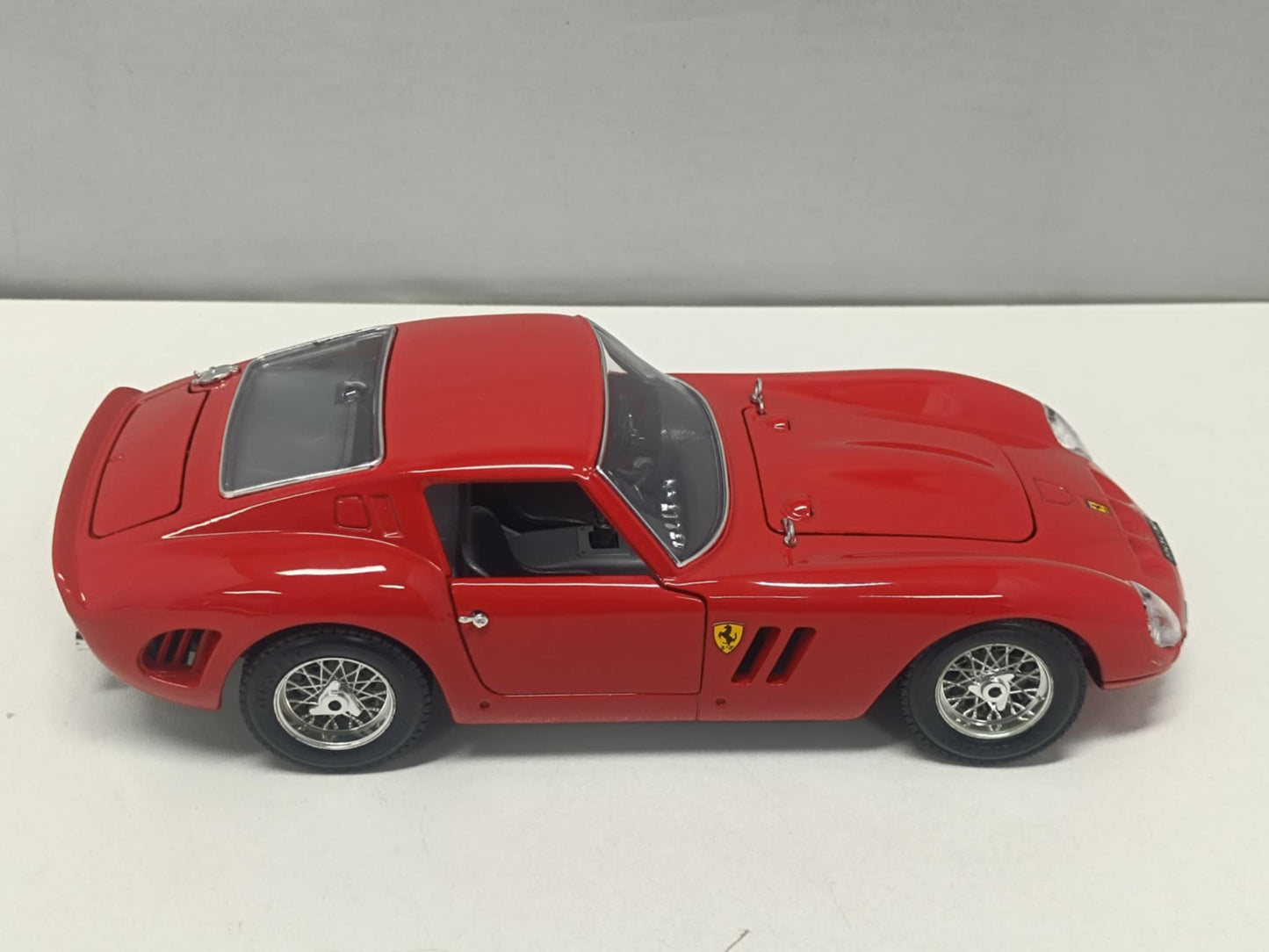 Ferrari GTO 1962 Rosso Red Burago Bburago 1:18 Usato 1/18 Made in Italy