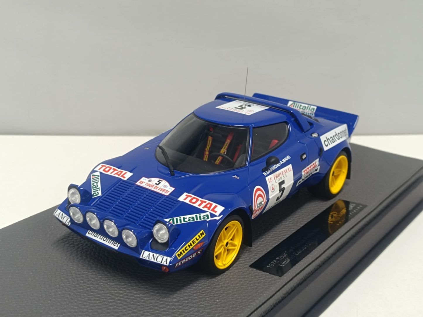 Lancia Stratos HF 1976 Tour De France Rally Winner Top Marques 1:18 Nuovo