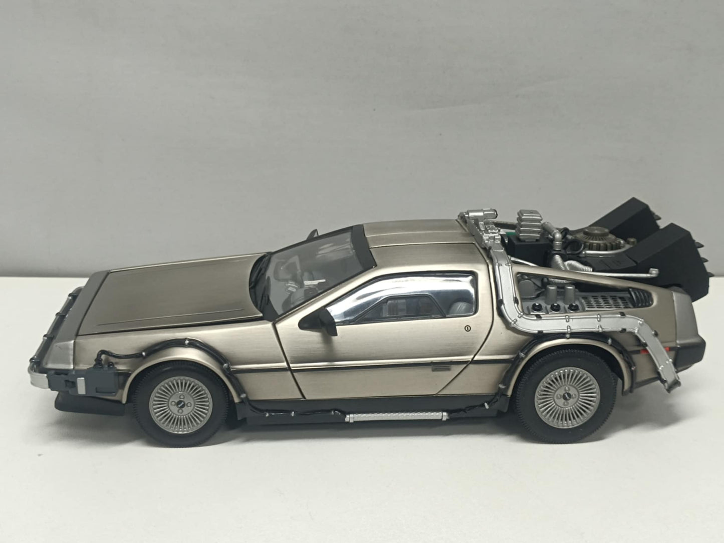 De Lorean Ritorno Al Futuro Back To The Future Sun Star 1:18 Usato