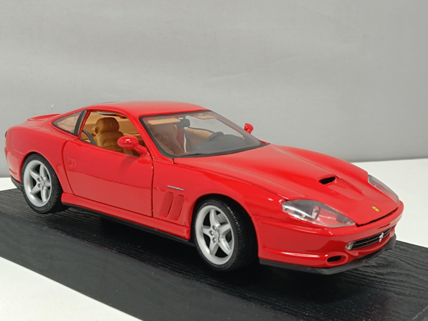 Ferrari 550 Maranello 1996 Red Rosso Maisto 1:18 Usato + Box 1/18
