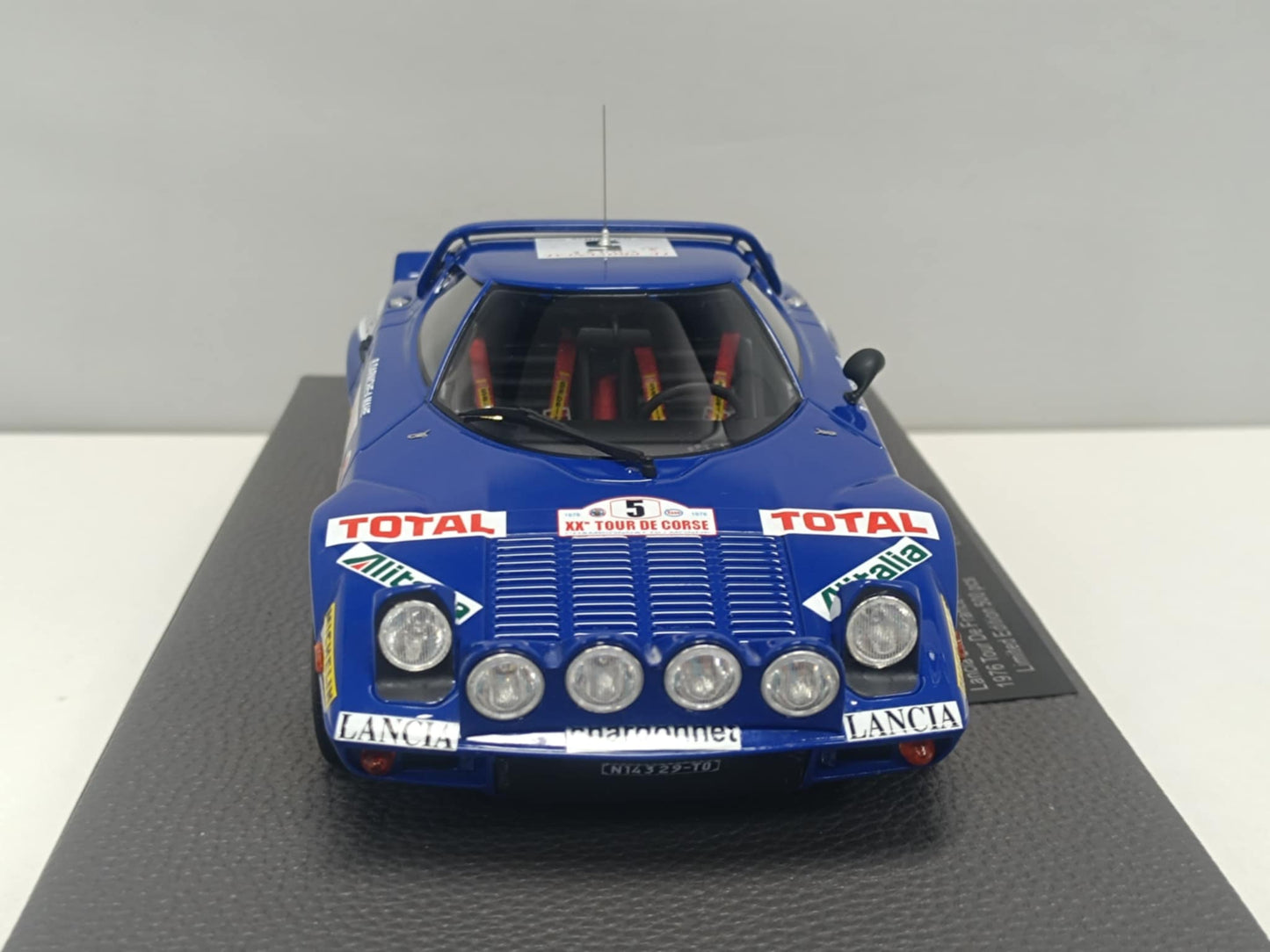 Lancia Stratos HF 1976 Tour De France Rally Winner Top Marques 1:18 Nuovo