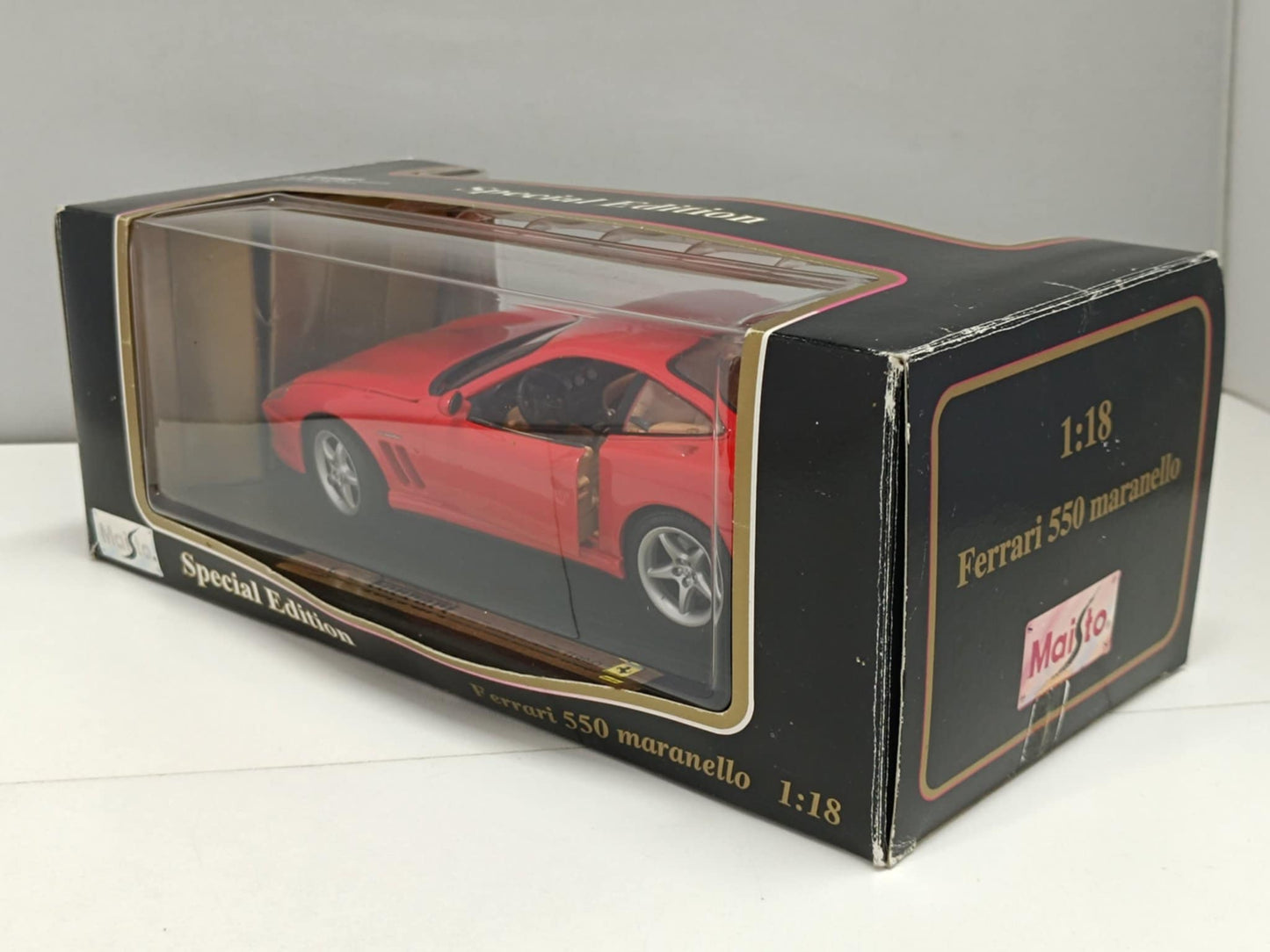 Ferrari 550 Maranello 1996 Red Rosso Maisto 1:18 Usato + Box 1/18